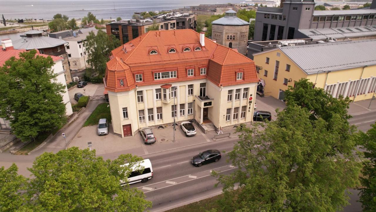 16Eur - Fat Margaret'S Pansiyon Tallinn Dış mekan fotoğraf